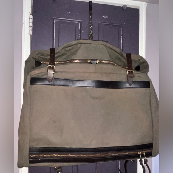 Filson Rugged Garment Bag - Picture 9 of 11